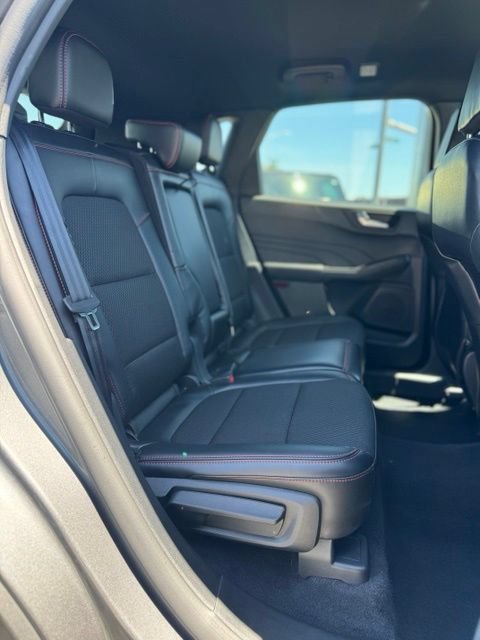 Certified 2026 Ford Escape ST-Line AWD/4WD image 25