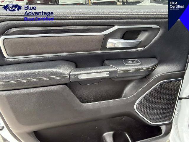 Used 2024 RAM 1500 Laramie AWD/4WD image 11