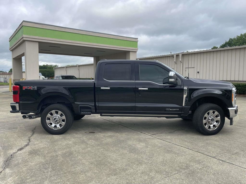 Certified 2023 Ford F250 Lariat w/ Lariat Ultimate Package AWD/4WD image 2
