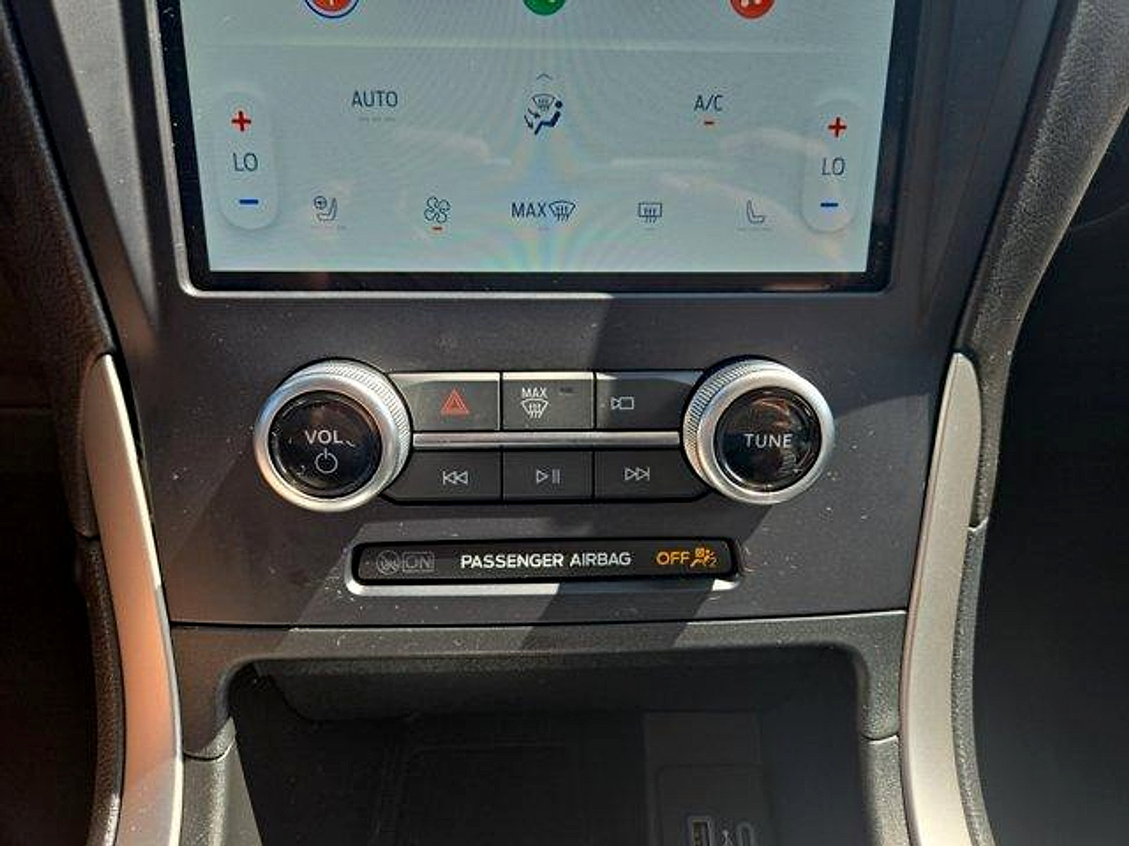Certified 2024 Ford Edge SEL w/ Convenience Package AWD/4WD image 20