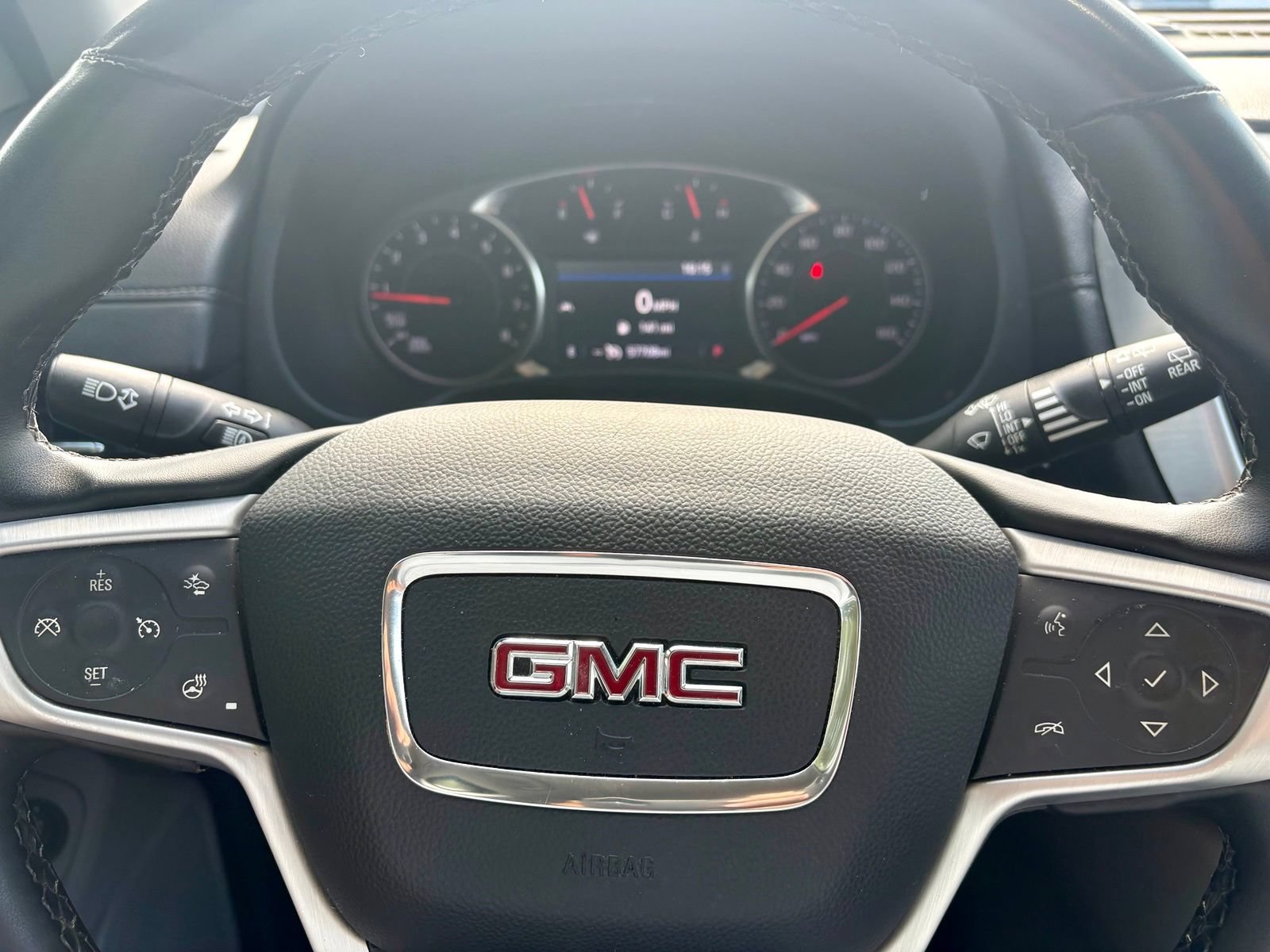 Used 2024 GMC Terrain SLT FWD image 12