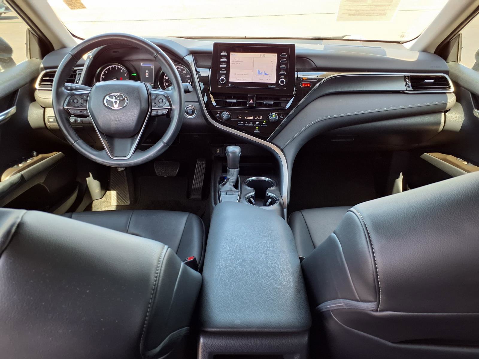 Used 2022 Toyota Camry SE w/ Convenience Package FWD image 18