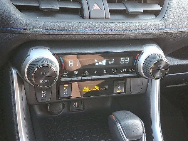 Used 2023 Toyota RAV4 SE image 16