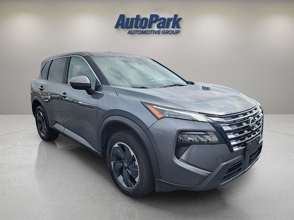 Used 2024 Nissan Rogue SV AWD/4WD image 1