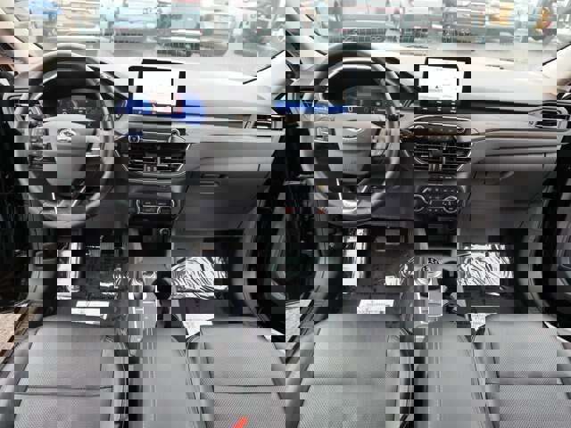 Certified 2020 Ford Escape Titanium image 22