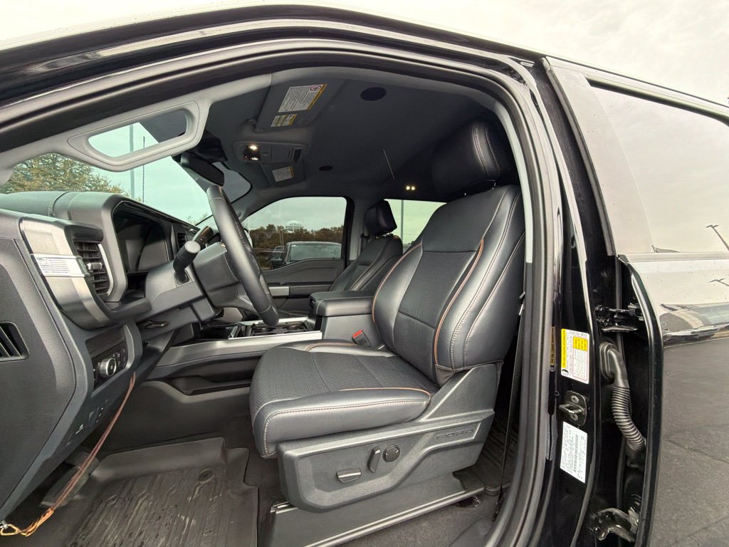 Certified 2025 Ford F250 Lariat w/ Lariat Ultimate Package AWD/4WD image 6