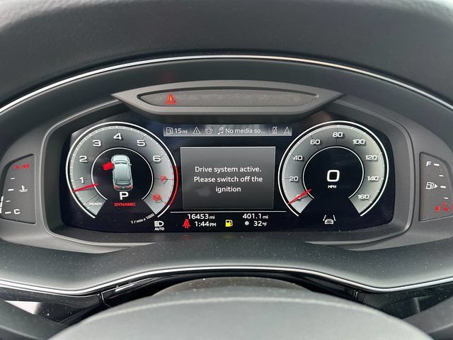 Used 2025 Audi Q7 3.0T Premium Plus AWD/4WD image 32