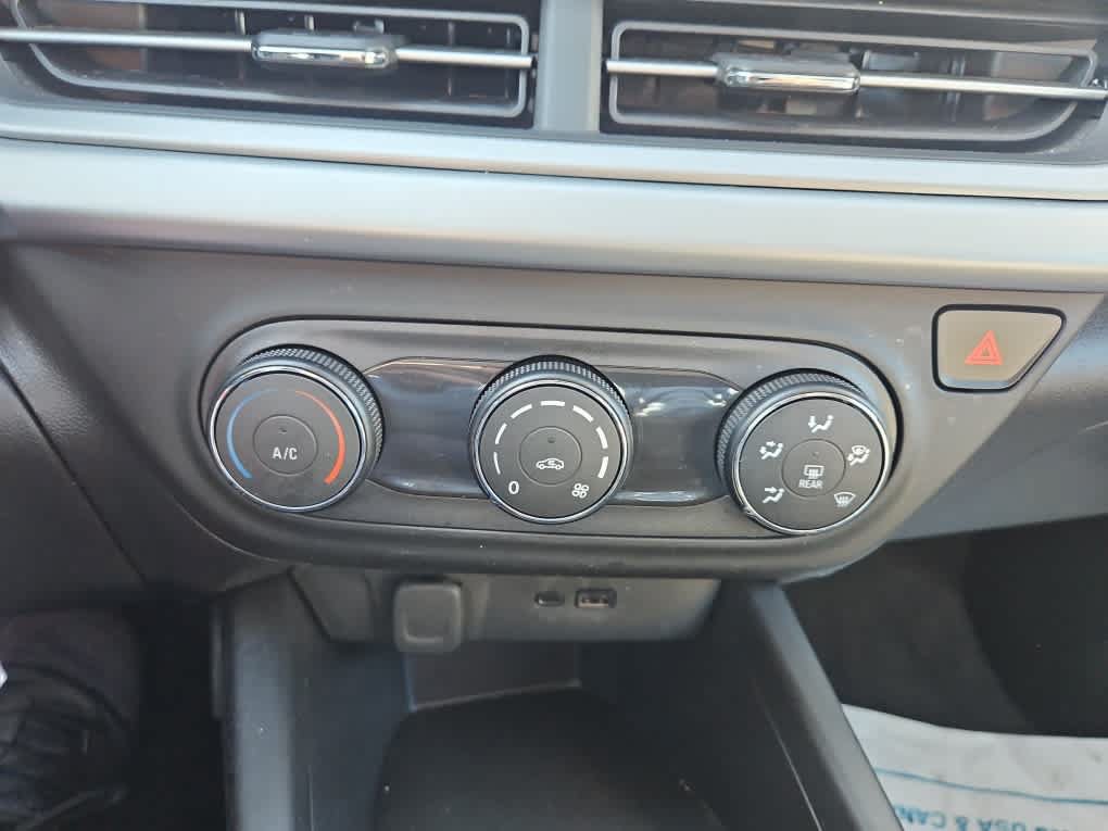 Used 2026 Chevrolet Trax LS FWD image 16