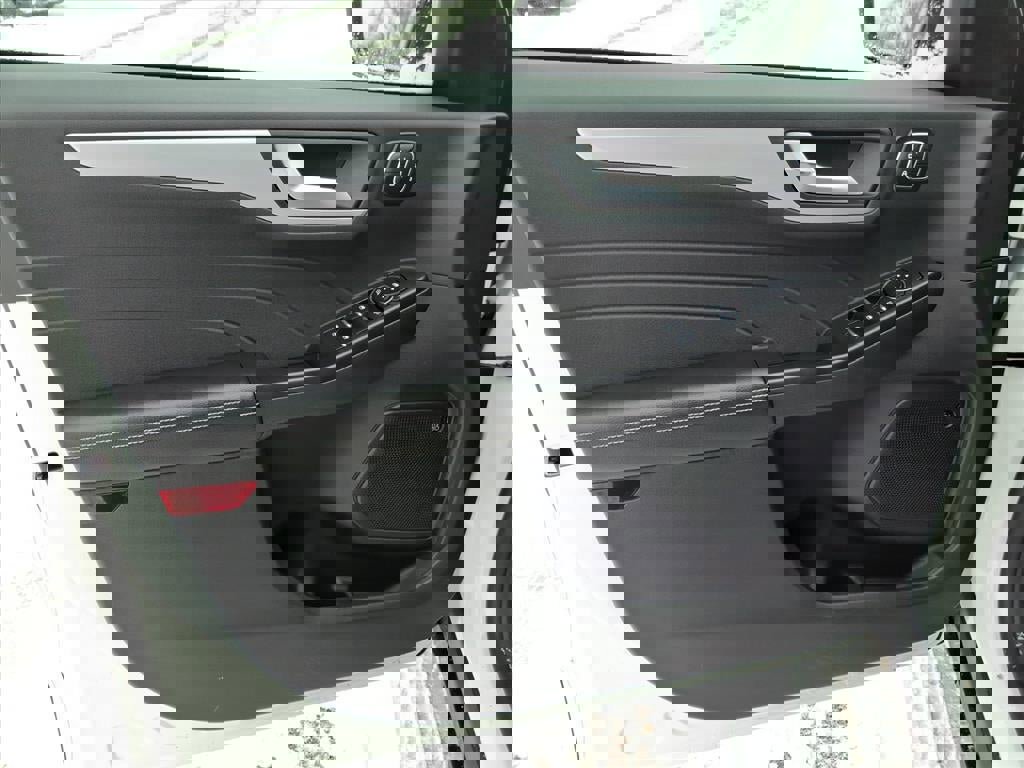 Certified 2025 Ford Escape Premium w/ PHEV Premium Package image 14