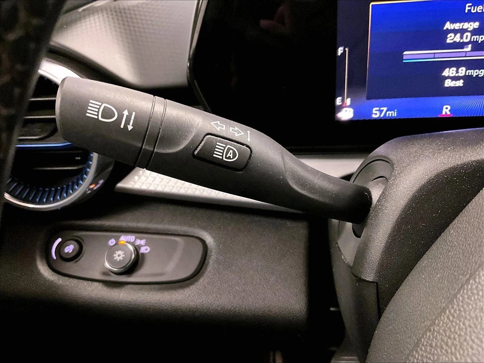 Used 2024 Chevrolet Trax LT w/ Driver Confidence Package image 30