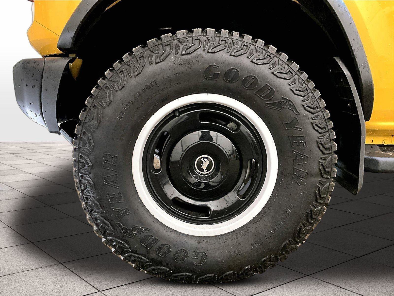 Certified 2024 Ford Bronco Heritage Edition AWD/4WD image 8