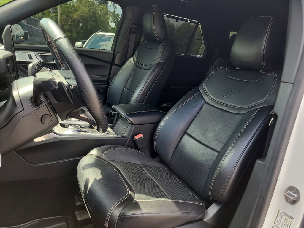 Certified 2020 Ford Explorer ST w/ Premium Technology Package image 17