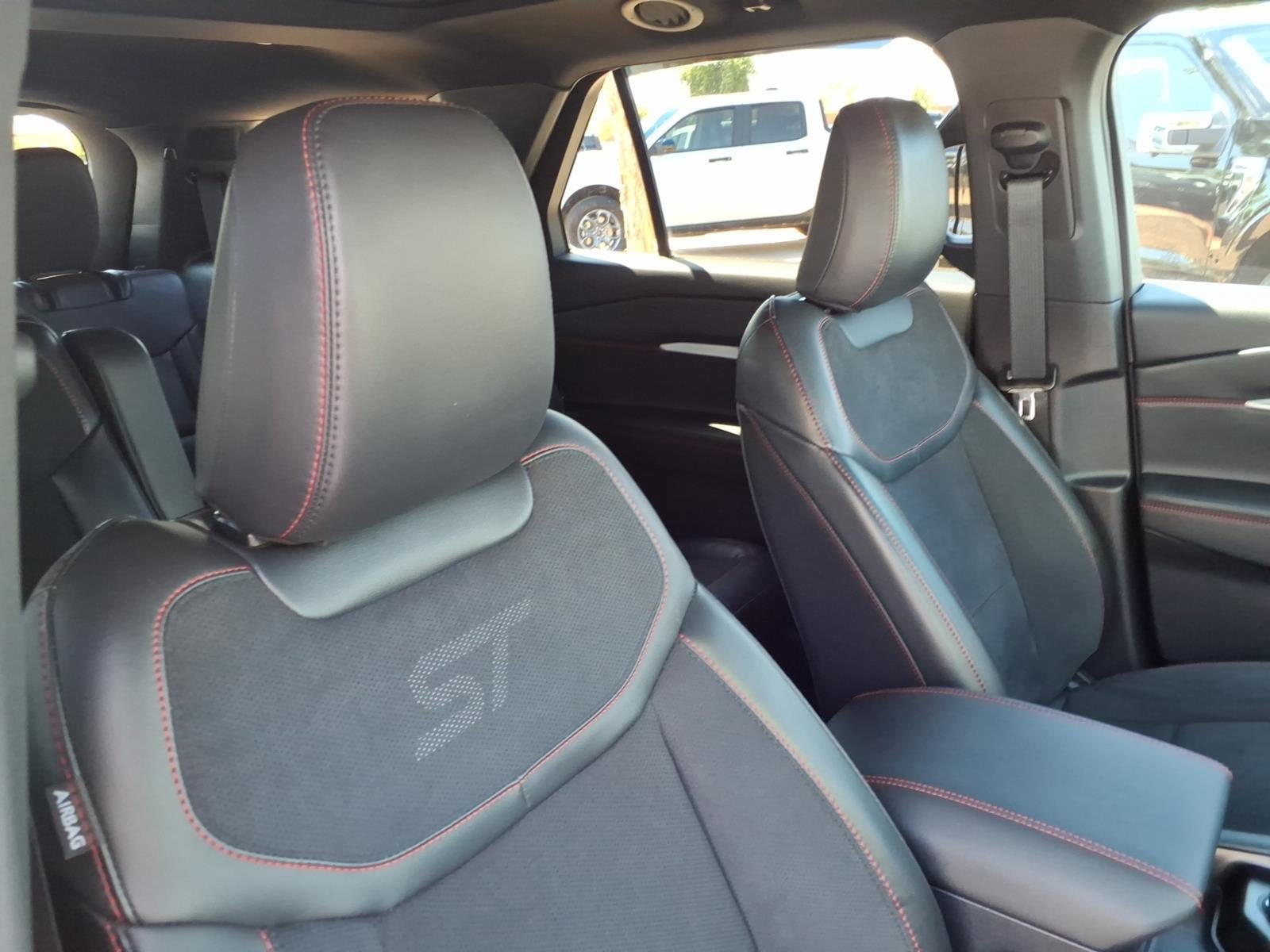 Certified 2025 Ford Explorer ST w/ Sun And Sound Package AWD/4WD image 12
