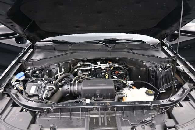 Certified 2023 Ford Explorer XLT w/ Equipment Group 202A AWD/4WD image 23