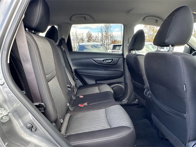 Used 2020 Nissan Rogue SV image 37