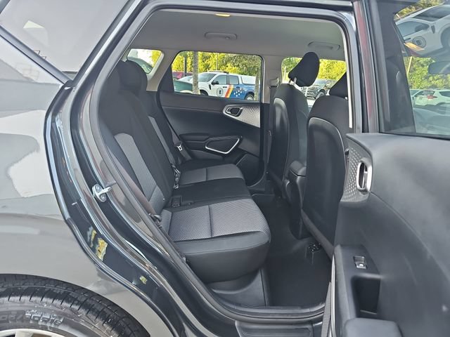 Used 2024 Kia Soul LX w/ Option Group 015 FWD image 11
