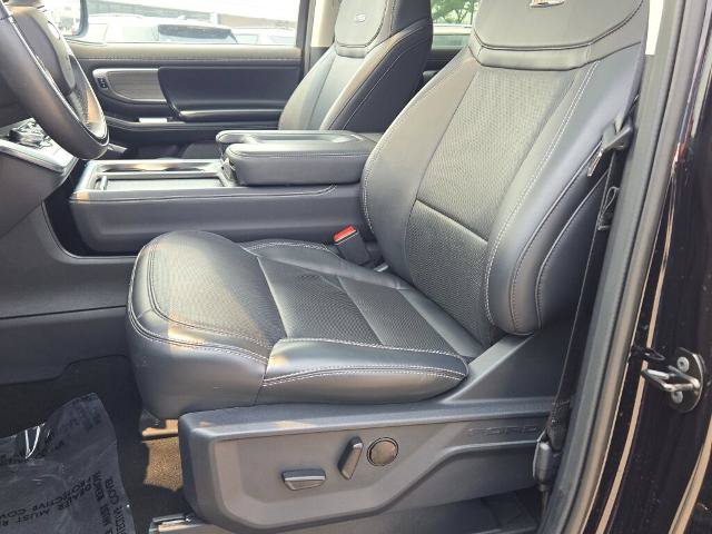 Certified 2025 Ford Expedition Platinum AWD/4WD image 25