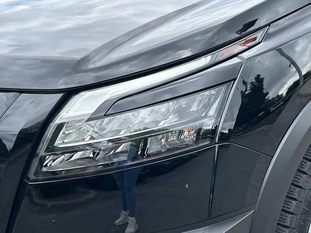 Used 2025 Nissan Pathfinder Rock Creek AWD/4WD image 9