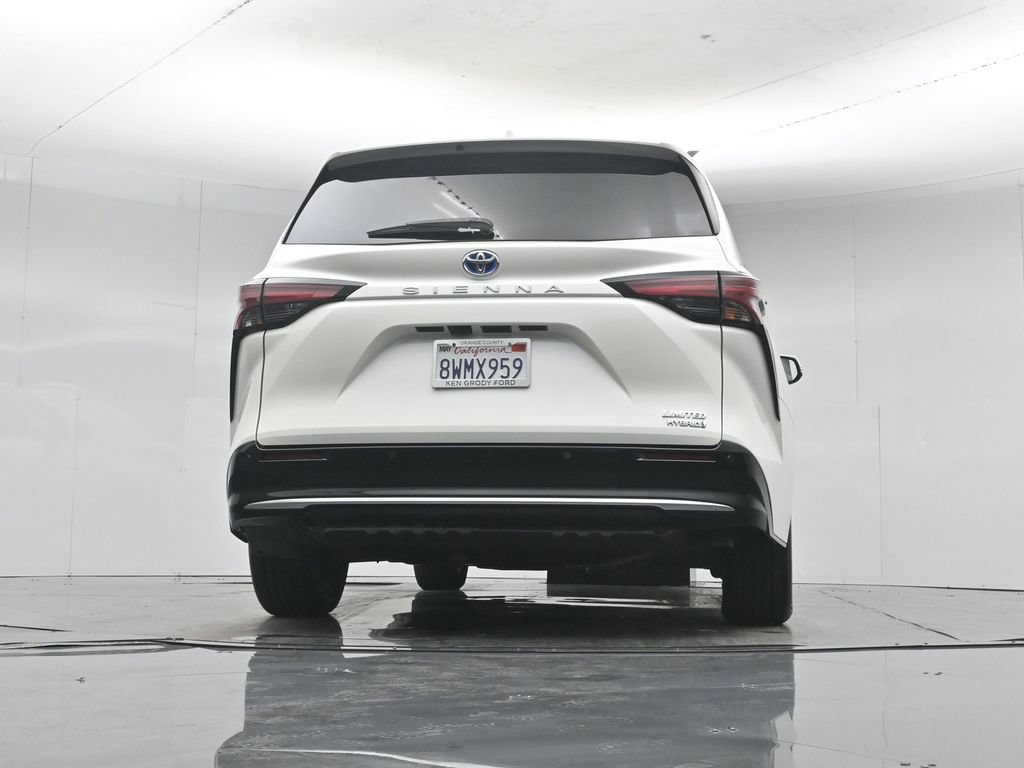 Used 2021 Toyota Sienna Limited FWD image 53