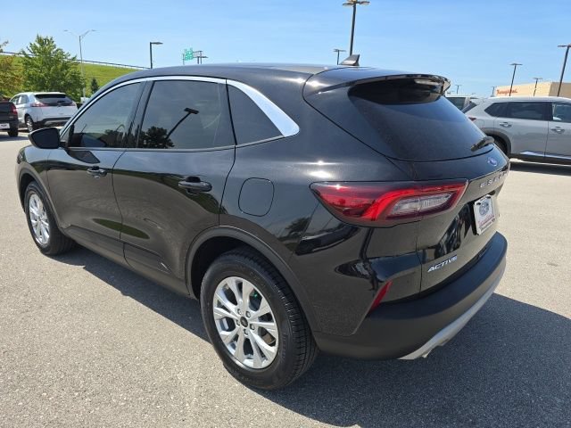 Certified 2023 Ford Escape Active AWD/4WD image 3