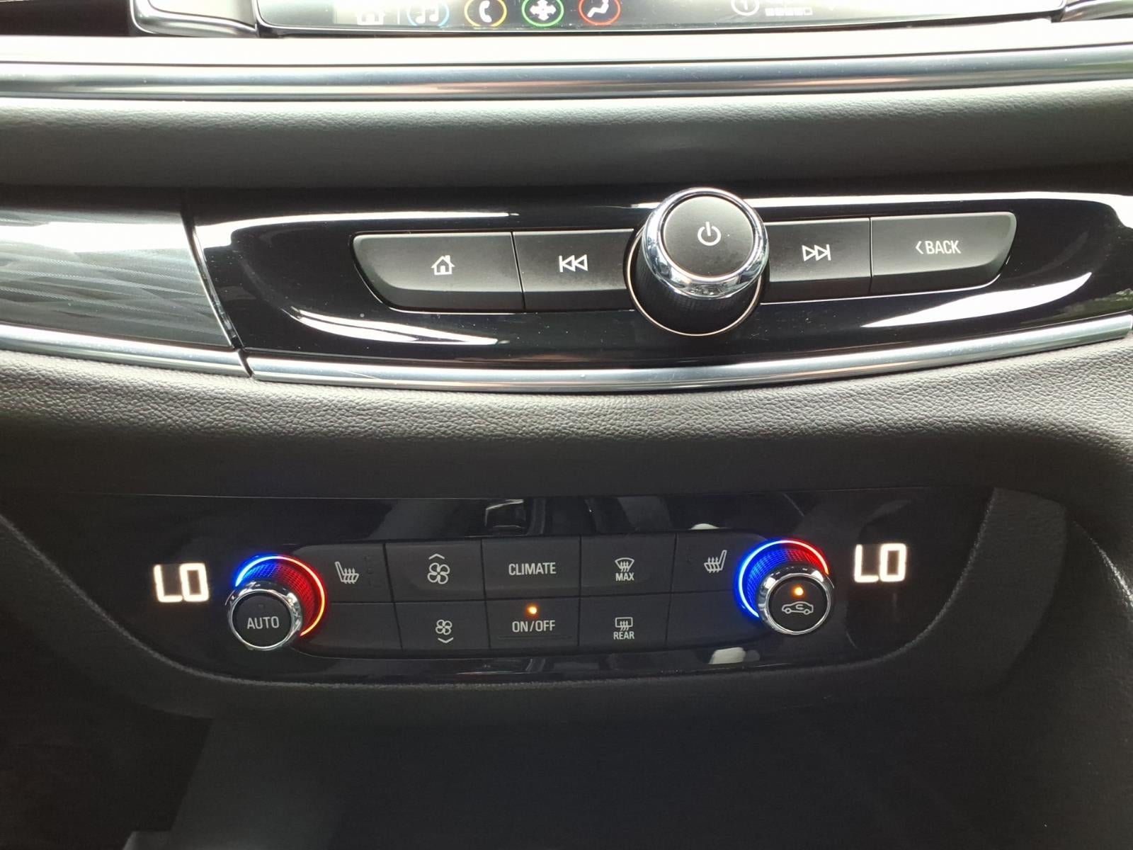 Used 2024 Buick Enclave Essence FWD image 25
