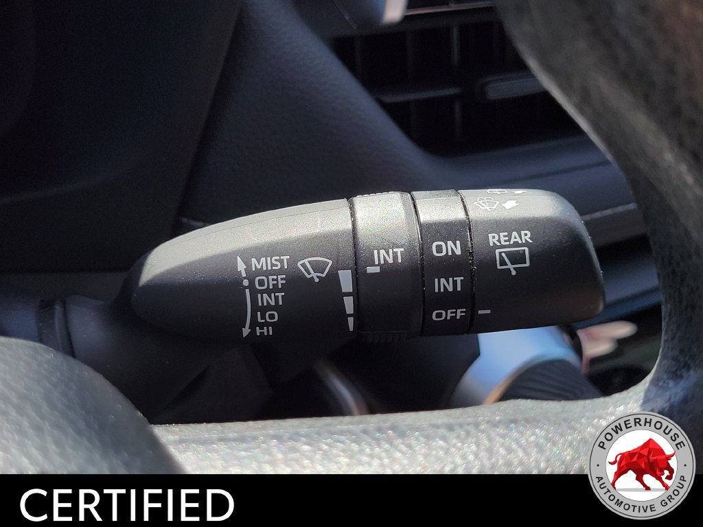 Used 2025 Toyota RAV4 XLE FWD image 31
