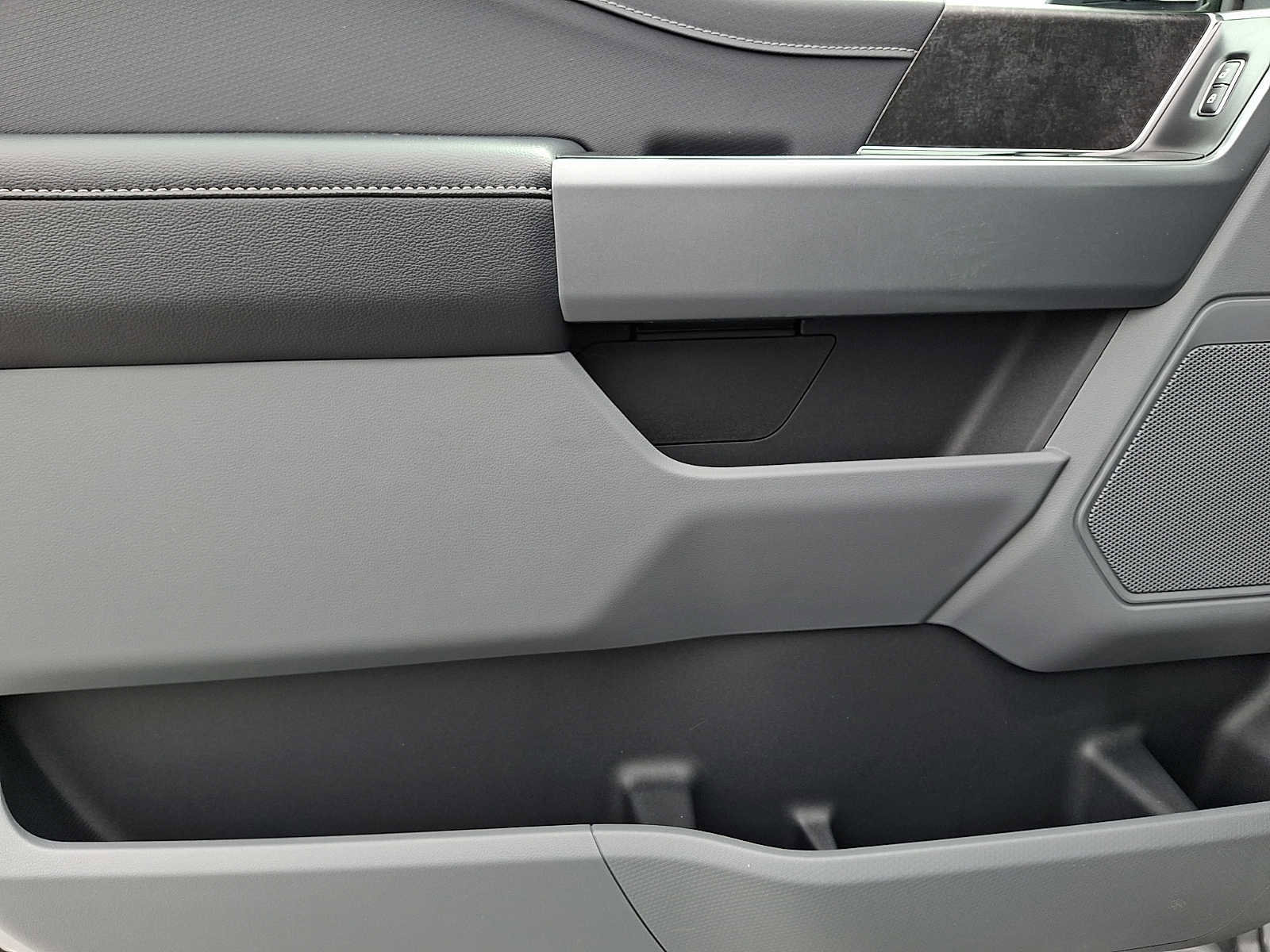 Certified 2023 Ford F150 XLT w/ Equipment Group 302A High image 12