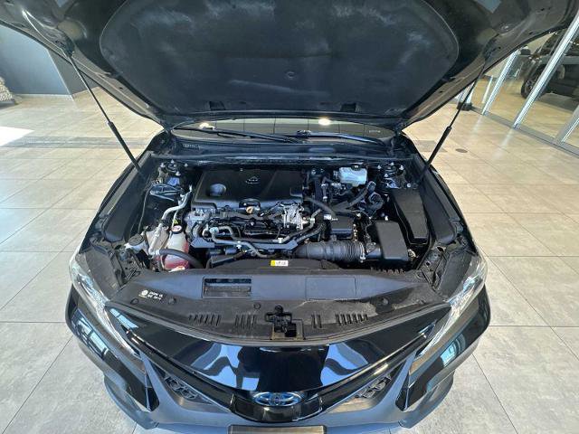 Used 2019 Toyota Camry SE w/ Sunroof Package image 28