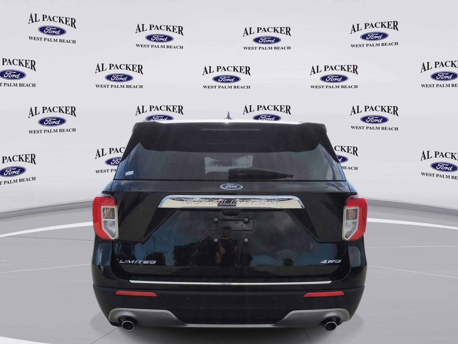 Certified 2021 Ford Explorer Limited AWD/4WD image 4