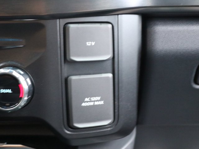 Certified 2026 Ford F350 Lariat w/ Tremor Off-Road Package AWD/4WD image 29