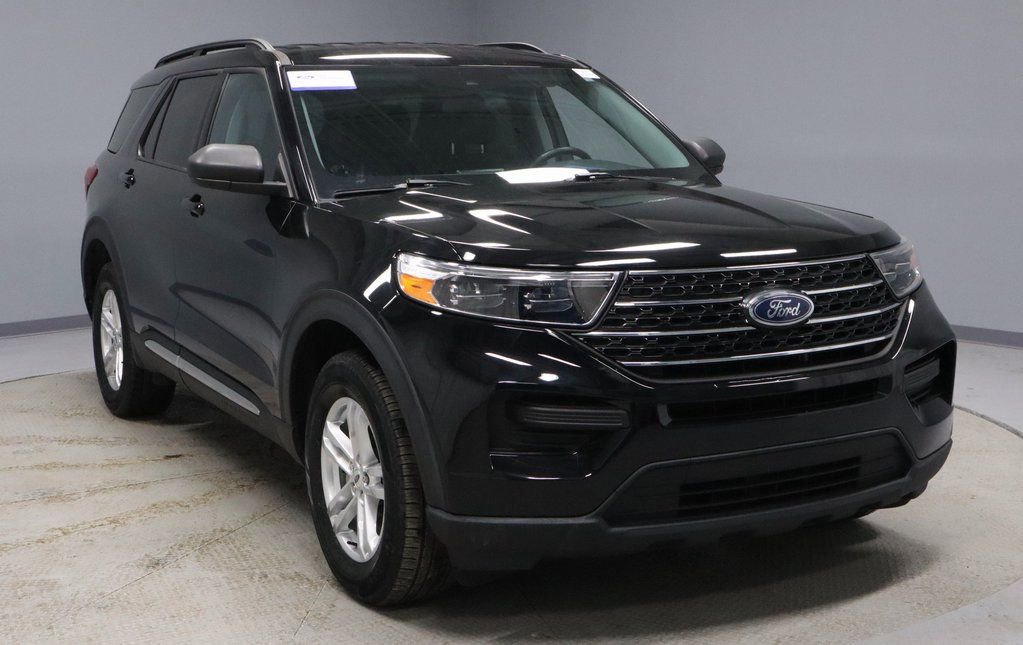Certified 2023 Ford Explorer XLT image 7