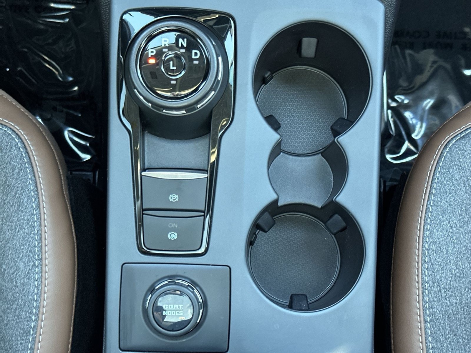 Certified 2024 Ford Bronco Sport Outer Banks w/ Tech Package AWD/4WD image 23