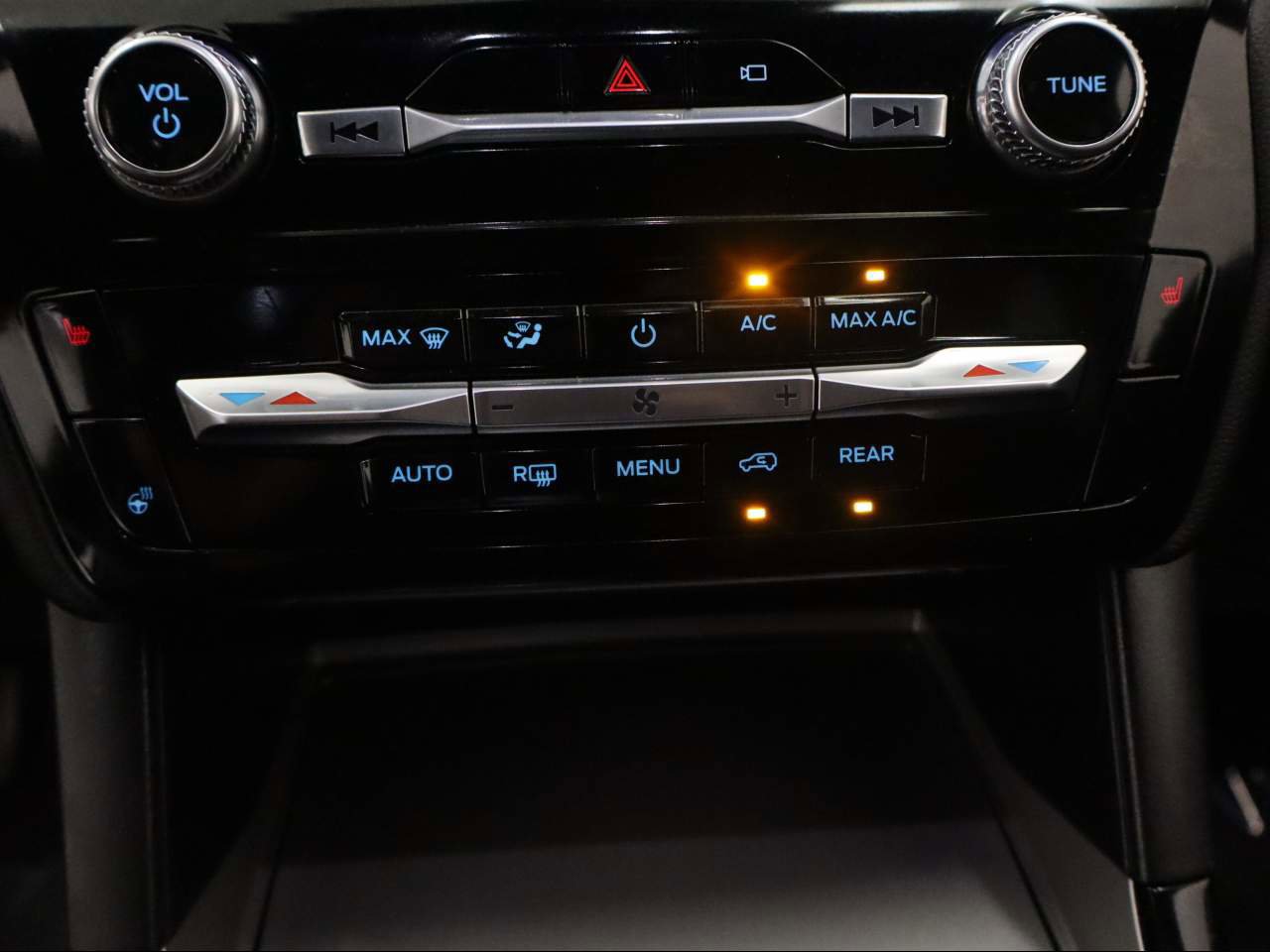 Certified 2023 Ford Explorer ST-Line w/ Class IV Trailer Tow Package image 23