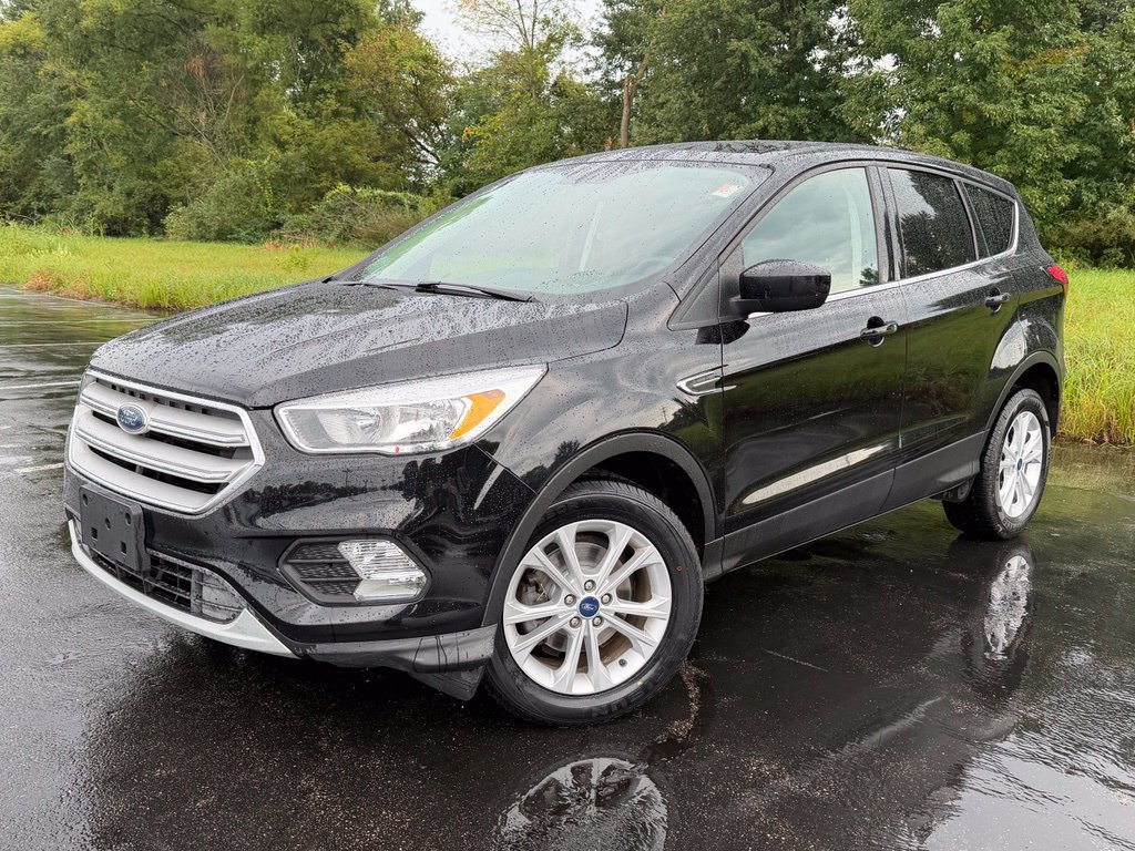 Certified 2019 Ford Escape SE FWD image 2