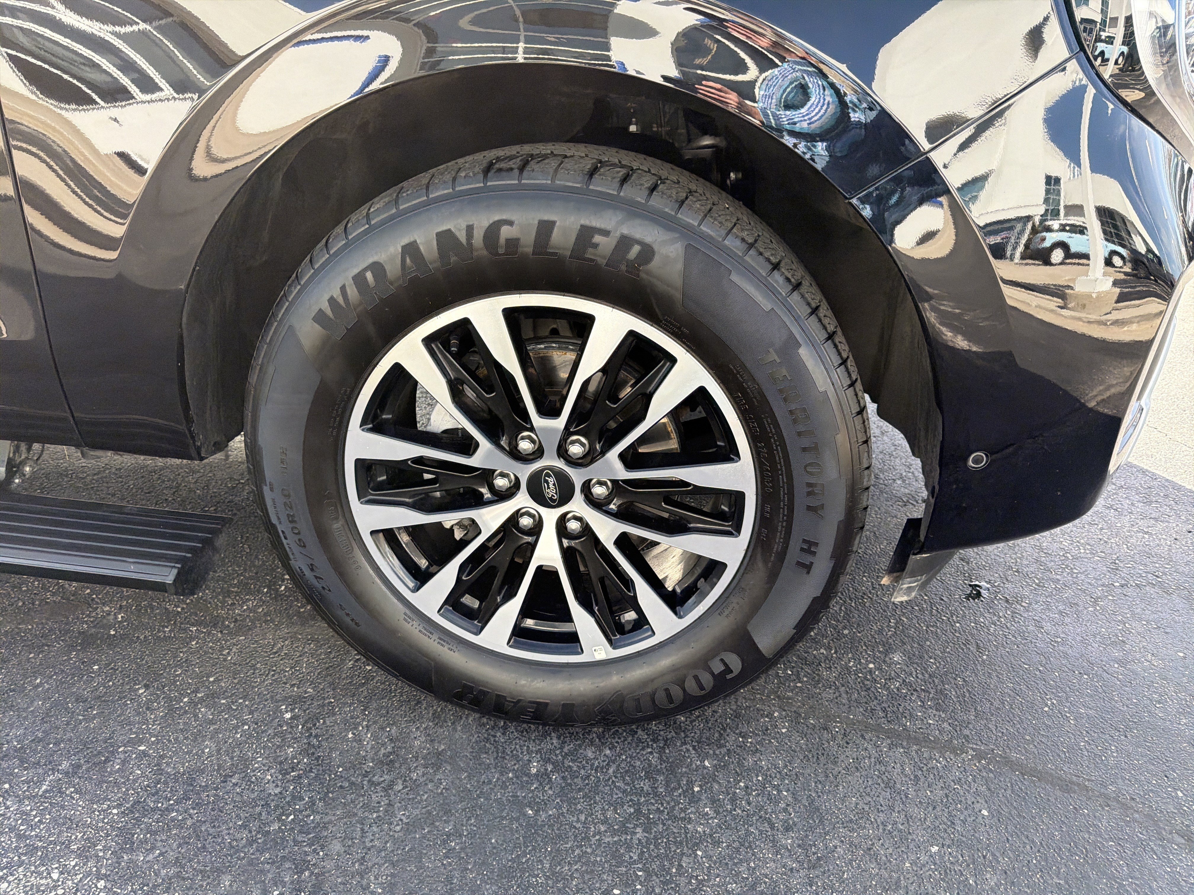 Certified 2025 Ford Expedition Max Platinum AWD/4WD image 23