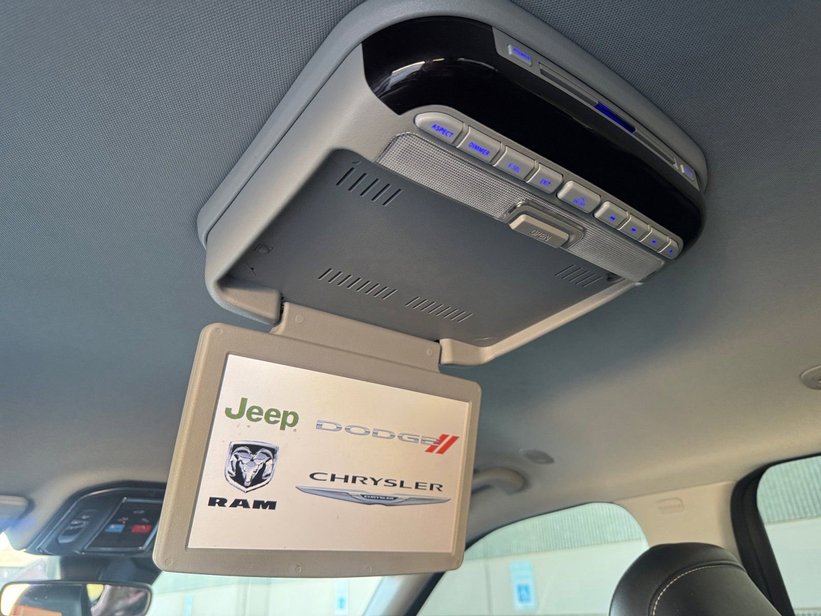 Used 2021 Jeep Grand Cherokee L Limited image 19