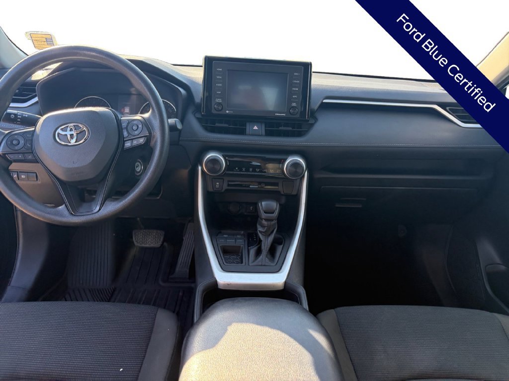 Used 2021 Toyota RAV4 LE FWD image 13
