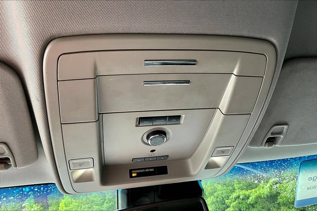 Used 2020 Chevrolet Tahoe LT RWD image 17