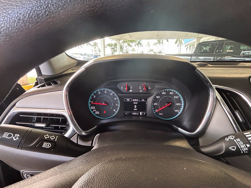 Used 2020 Chevrolet Equinox LS w/ LS Convenience Package FWD image 40