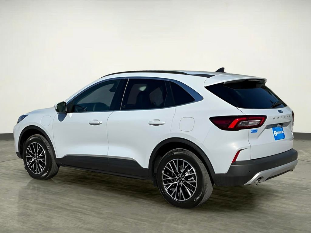 Certified 2026 Ford Escape Base image 4