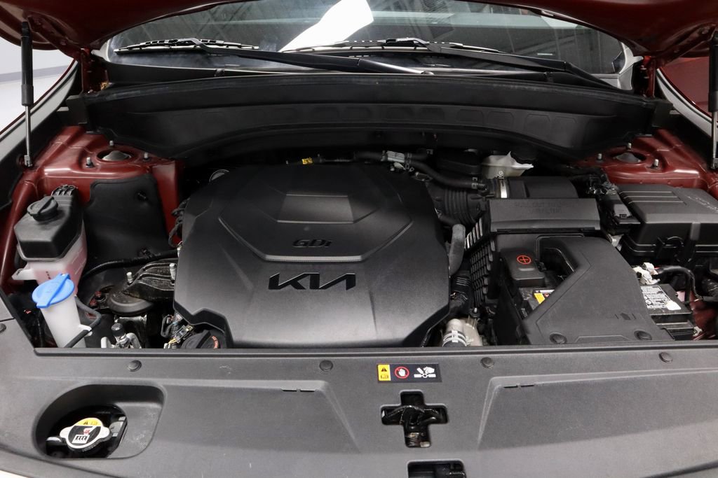 Used 2024 Kia Telluride EX w/ EX Captain's Chair Package AWD/4WD image 18