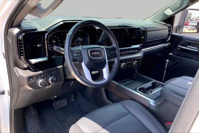 Used 2024 GMC Sierra 2500 SLT w/ SLT Premium Package AWD/4WD image 17