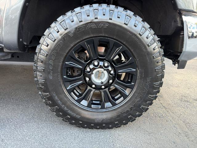 Certified 2020 Ford F250 XLT w/ Tremor Off-Road Package AWD/4WD image 6