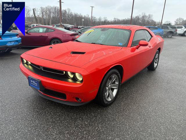 Used 2019 Dodge Challenger SXT w/ Driver Convenience Group image 1