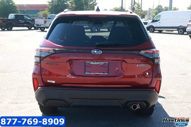 Used 2025 Subaru Forester Touring w/ Popular Package - Touring AWD/4WD image 6