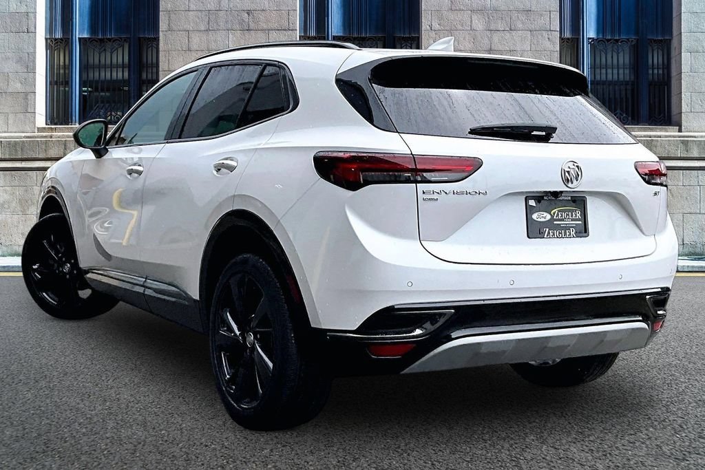 Used 2023 Buick Envision Essence w/ Sport Touring Package AWD/4WD image 10