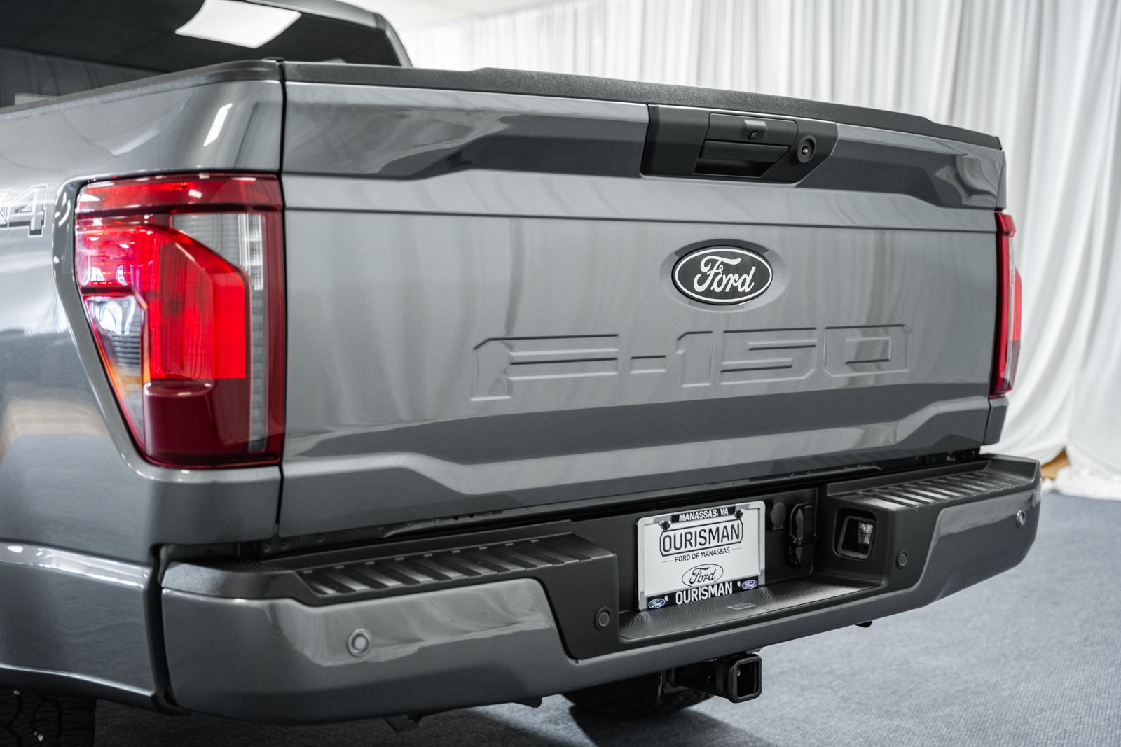 Certified 2024 Ford F150 XLT w/ XLT Black Appearance Package AWD/4WD image 6