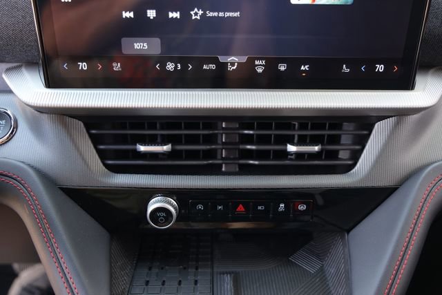 Certified 2025 Ford Explorer ST-Line w/ Premium Package RWD image 24