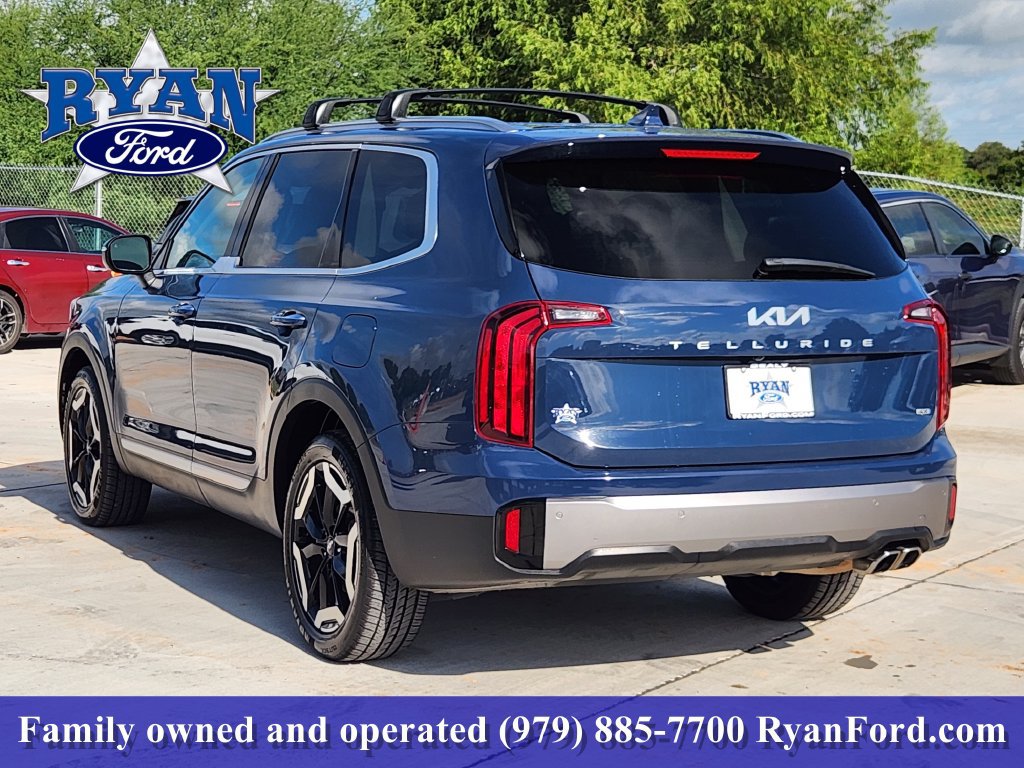 Used 2025 Kia Telluride S AWD/4WD image 3