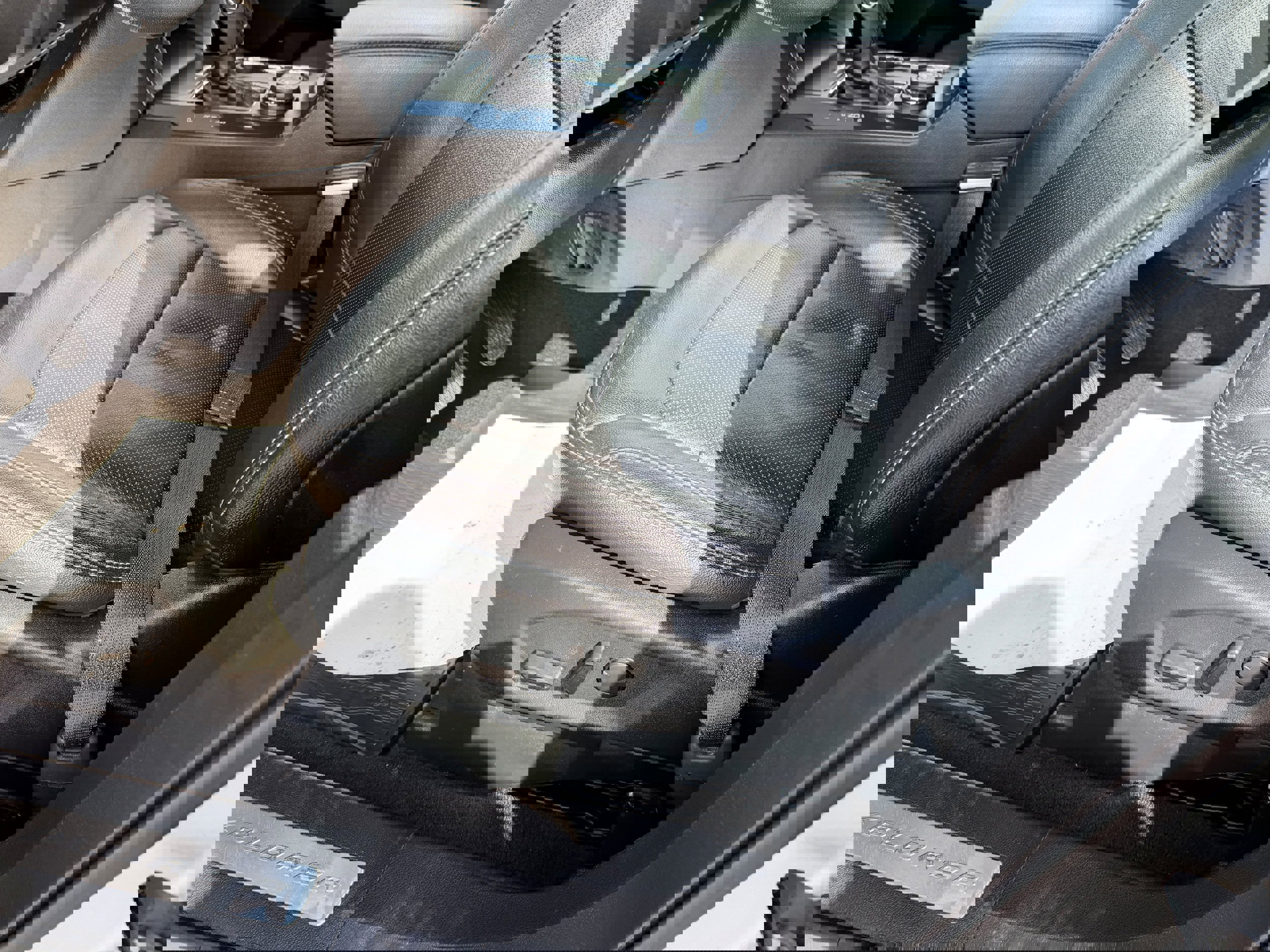 Certified 2019 Ford Explorer Limited w/ Class III Trailer Tow Package image 20